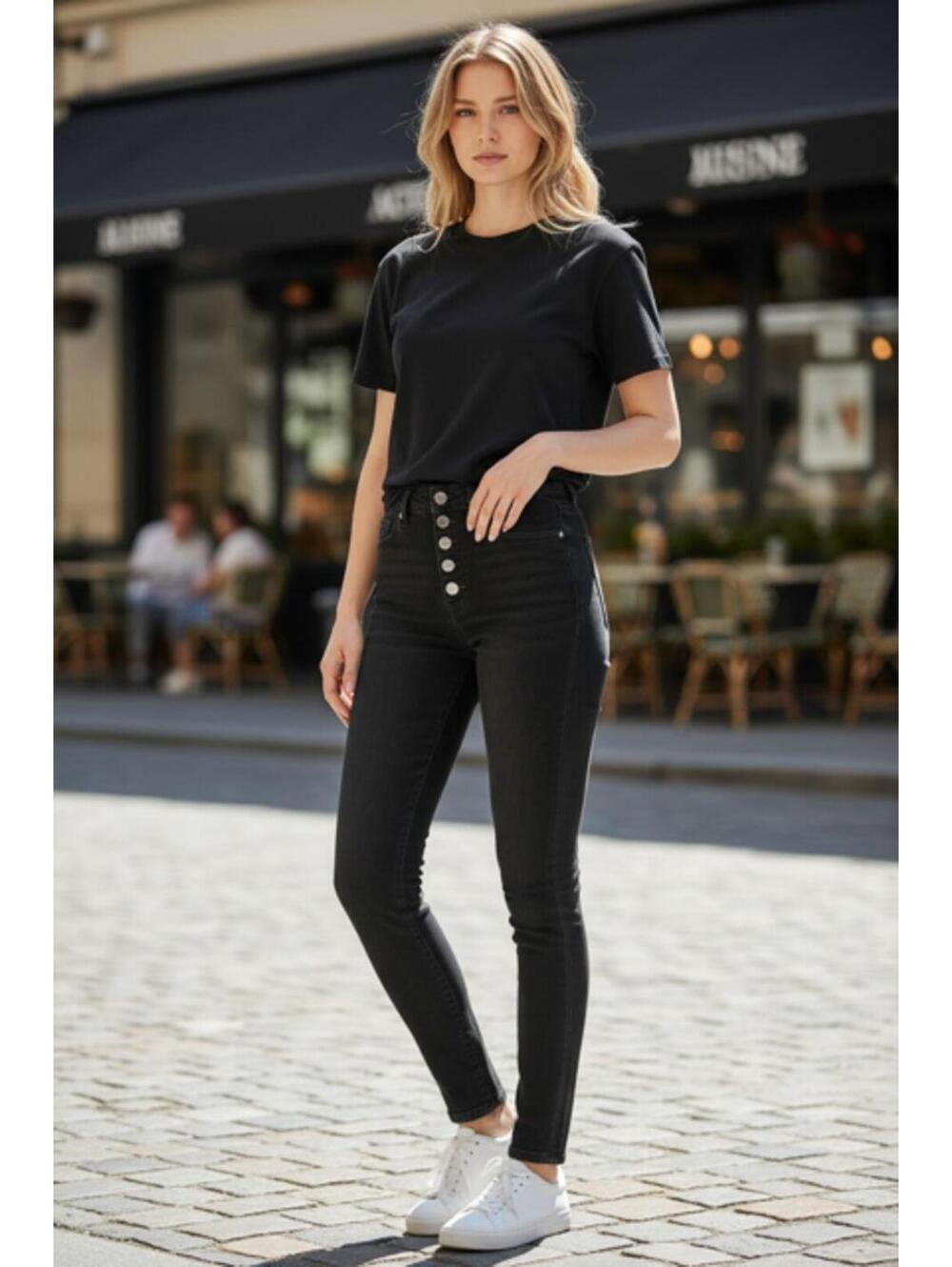 WHITE HOUSE BLACK MARKET High-Waisted Skinny Jeans